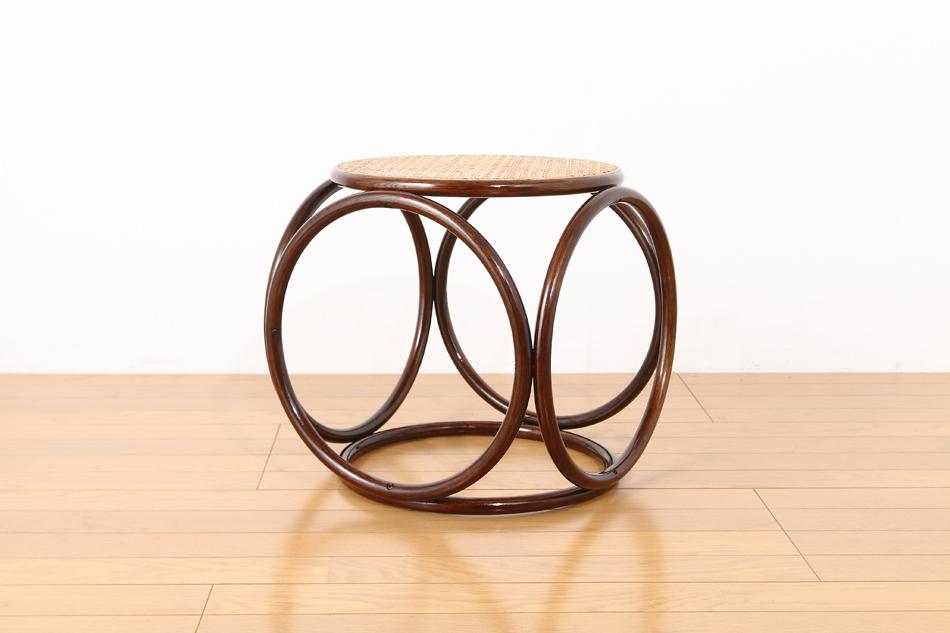 ベントウッド ラウンドフットスツール／オットマン | 5枚目