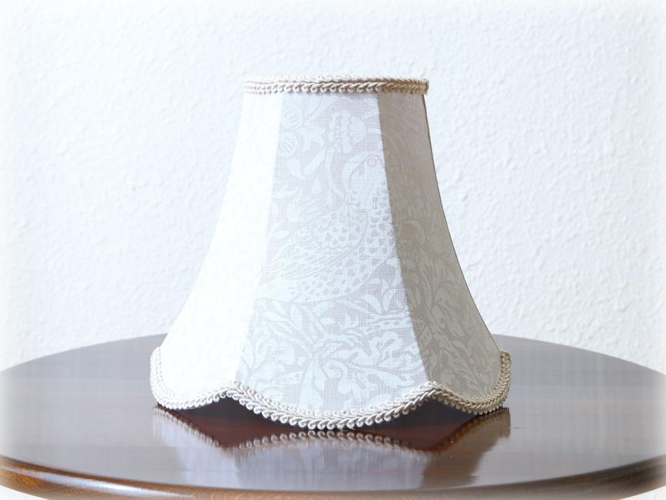 Denim original ウィリアム・モリスのランプシェード／テーブルランプ用／ピュア・いちご泥棒1枚目の画像